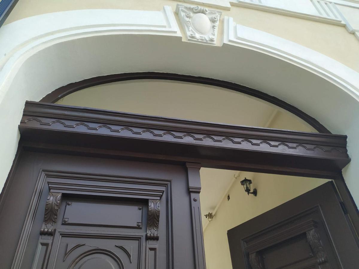 Hotel Casa Dávid Ferenc Ház Deva Exterior foto